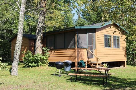 Lake Vermilion Minnesota Cabins for rent | Everett Bay Lodge