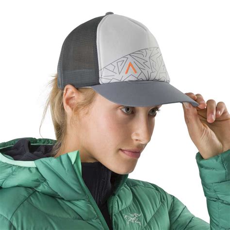 Arc’teryx Mountain Trucker Green buy and offers on Trekkinn