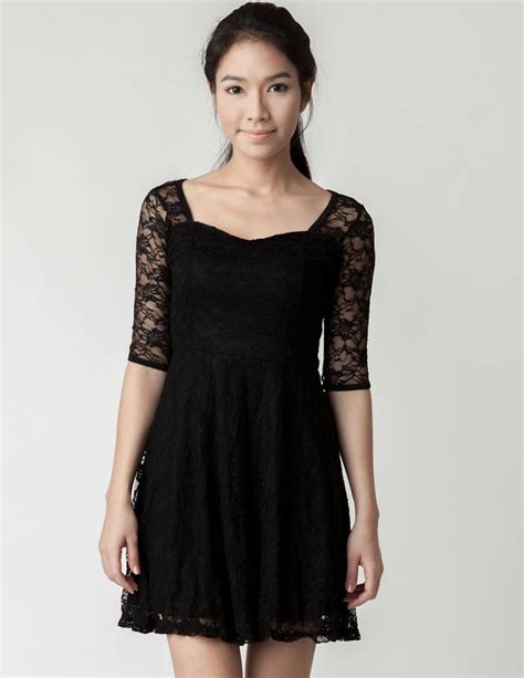 Black Lace Dress Picture Collection | DressedUpGirl.com