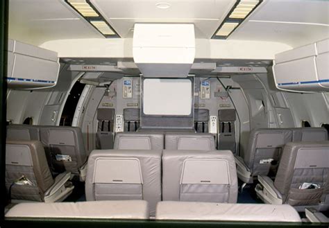 American Airlines DC-10 First Class Cabin | Airline interiors, Aircraft ...