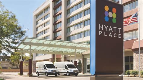 Free Hotel Shuttle | Hyatt Place Chicago O'Hare Airport