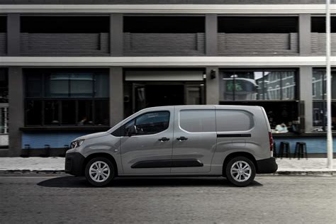 Peugeot launches electric e-Partner | CompleteVan.ie