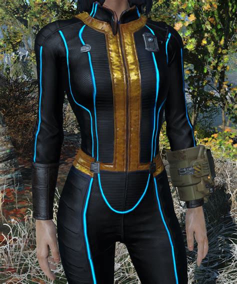 Tron Inspired Vault Suit Retexture - Fallout 4 / FO4 mods