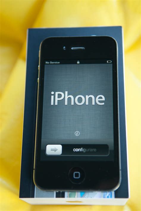 heygreenie: Apple iPhone 4 - 32GB - Black (AT&T) Smartphone