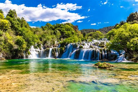 From Split: Full-Day Tour To Krka Waterfalls & Skradin | experitour.com