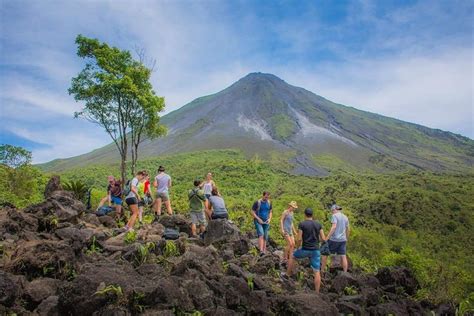 2023 Guided hike in Arenal Volcano Ecological Park + Thermas