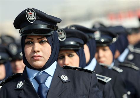 Iraqi police women | Police women, Muslim women, Islam women