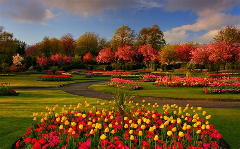 Spring Colours - Victoria Park Glasgow | On the way to the c… | Flickr