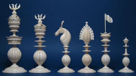 Article on Antique Indian Chess Sets for Collectors"