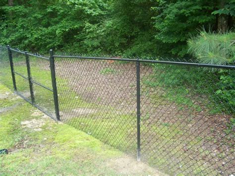 How to Install a Chain Link Fence on Uneven Ground - Family Health ...