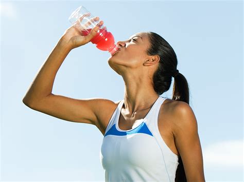 Do You Really Need to Drink Sports Drinks? | SELF