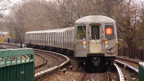 The B Train Nyc Subway Or Mta Train Nyc Subway Subway - vrogue.co