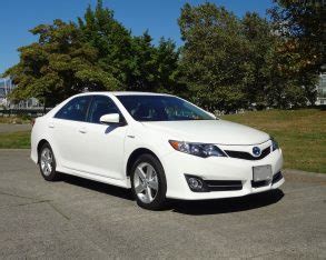 2014 Toyota Camry Hybrid SE Road Test Review | The Car Magazine