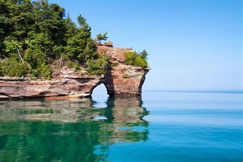 19 of the Best Lakes in Michigan for an Ideal Getaway