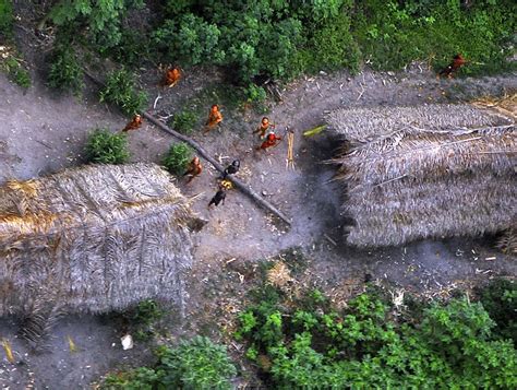 Uncontacted Tribe Photographed in Brazil - Photos - The Big Picture ...