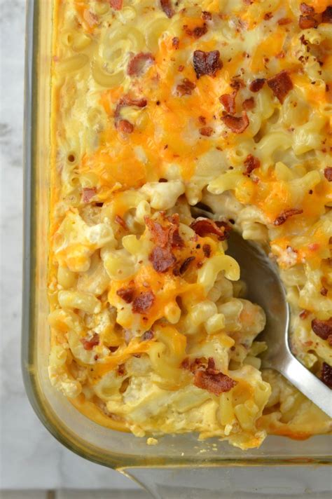 Baked Bacon Macaroni and Cheese | A Taste of Madness