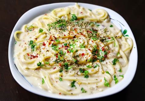 Love-Life-Mishmash: Easy White Sauce Pasta Recipe