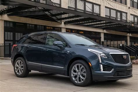 Is the 2020 Cadillac XT5’s Updated CUE Any Better With Buttons? | Cars.com