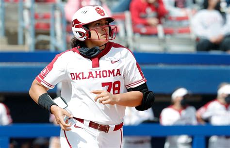 OU softball: Sooners star Jocelyn Alo breaking records, pushing limits