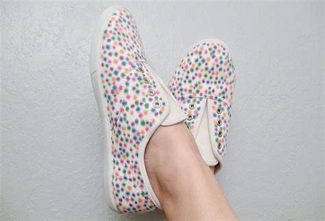 40 DIY Ideas for Decorating Your Sneakers - Big DIY Ideas | Diy sneakers, Diy shoes, Diy ...