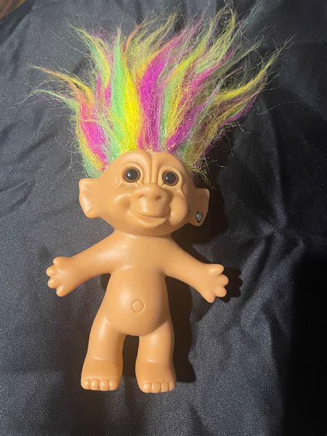 Troll Doll 4.5 Bright of America Rainbow Hair Heart Earring Ace Novelty ...