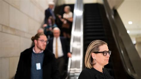 Sinema Adds Intrigue and Democratic Fury to Arizona’s 2024 Senate Race ...