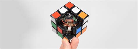 self-solving rubik's cube powered by a custom 3D-printed robotic core