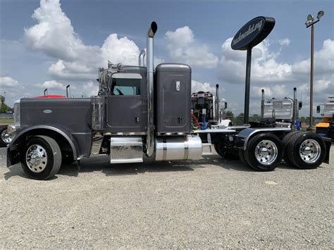 2023 KENWORTH W900L SLEEPER 493683 - Truck Market