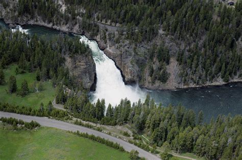 Upper Falls of the Yellowstone River – Roadside Secrets