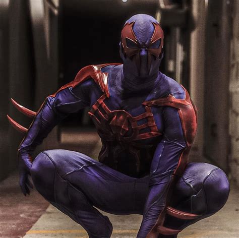 Spider-Man 2099 Cosplay | Spiderman, Comic heroes, Cosplay