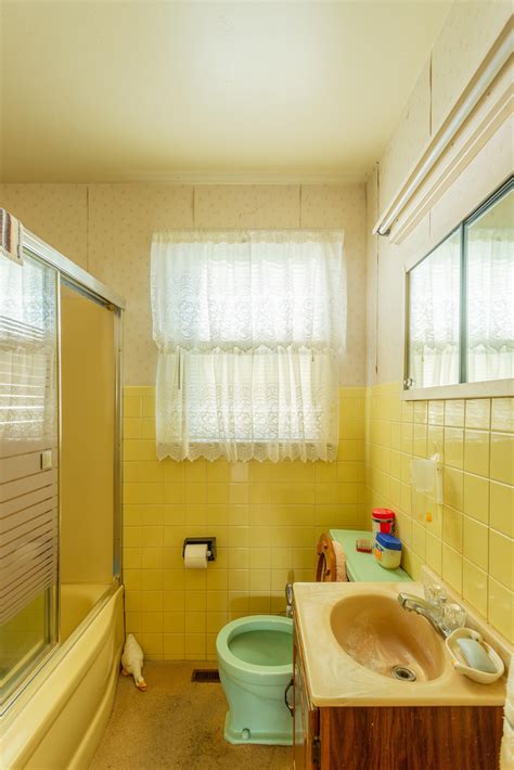 Vintage Yellow Tile Bathroom