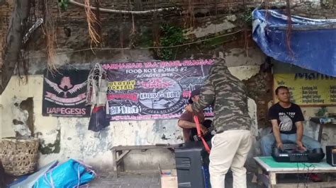 bagi takjil anak punk jakarta Utara bersama artis and punk jakarta (3) - YouTube