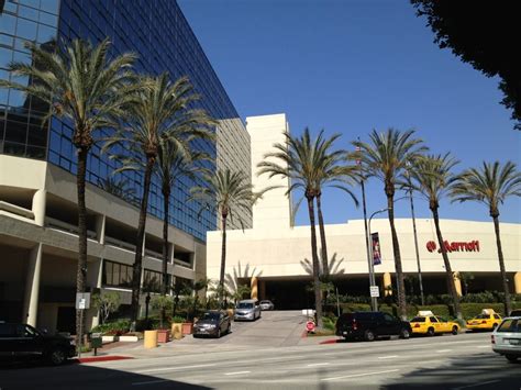 Marriott Downtown - CLOSED - 10 Photos - Hotels - Downtown - Los Angeles, CA, United States ...