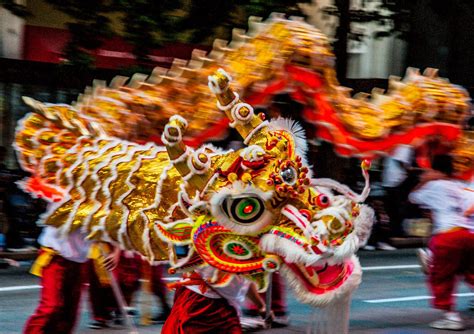 Seattle Gas Light Parade 2010 or so. | Chinese dragon, Dragon dance, Chinese parade