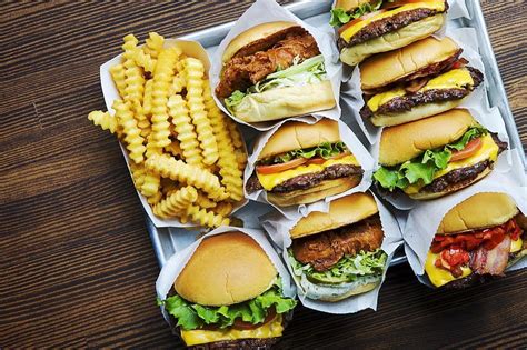 Shake Shack y sus hamburguesas llegarán a México en 2019 - Líder ...