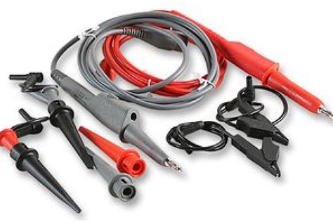 Fluke VPS100 Voltage Probe Set, 100 MHz (red and gray) | Fluke