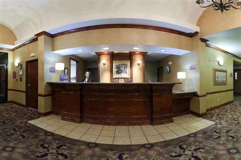 Holiday Inn Express Hotel & Suites Barstow Outlet Center an IHG Hotel Barstow | Bookonline.com