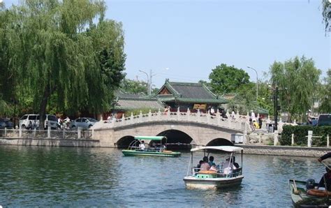 Shichahai Lake - Beijing City Tours