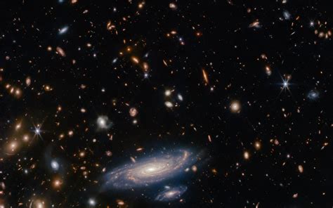 James Webb telescope captures a Milky Way-like galaxy a billion light ...