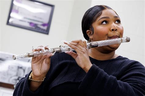 Lizzo Plays New Notes on James Madison’s Crystal Flute From 1813 - The New York Times