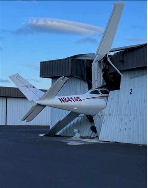 Plane crashes into hangar at Petaluma airport; investigation underway