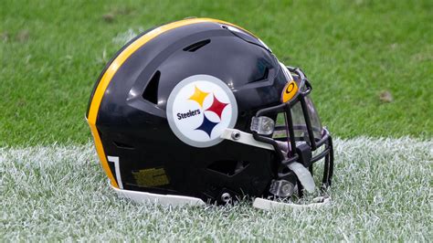 Why Steelers' logo is only on one side of the helmet: History and ...