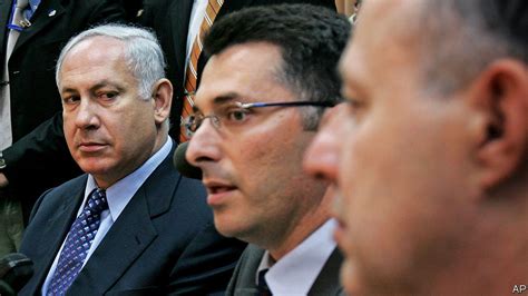 Binyamin Netanyahu faces a challenge from the right