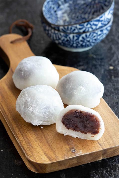 Daifuku Mochi - Japanese Sweet Bean Rice Cakes | Wandercooks