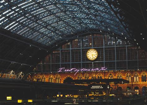 Taking the Eurostar from London to Paris | Tips From a Tour Guide