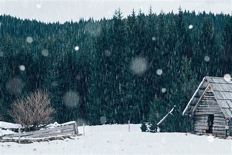 How to Create Realistic Snow Overlays with Photoshop — Medialoot