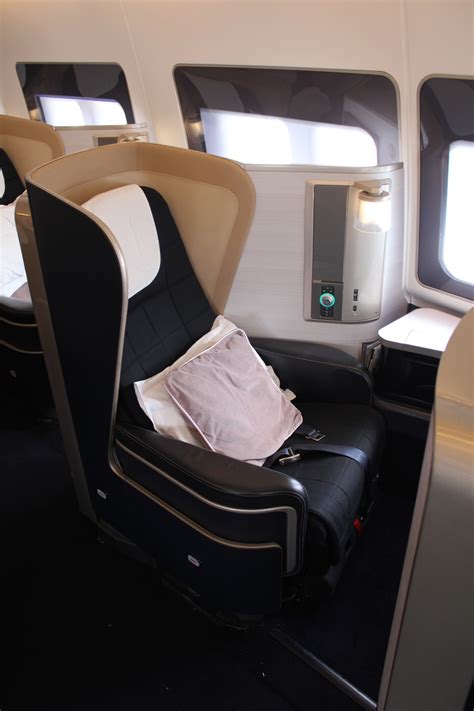 Review: British Airways 747-400 First Class London to New York - Live and Let's Fly