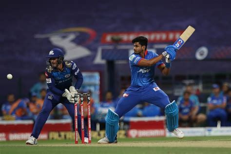 Shreyas Iyer plays a cut during his enterprising innings | ESPNcricinfo.com