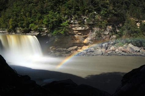 Moonbow at Cumberland Falls | Cumberland falls, Beautiful waterfalls, Beautiful places