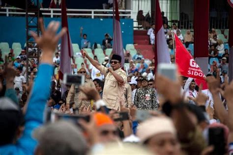 Racially charged viral video calls for support for Prabowo in Indonesia polls | The Straits Times